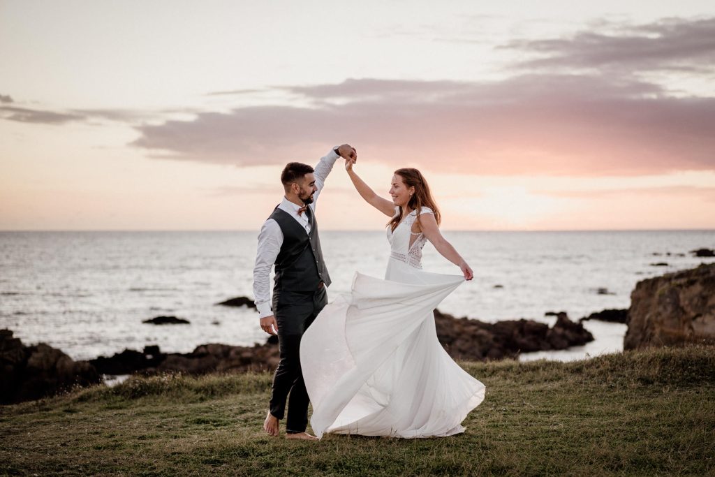 couple wedding elope uk
