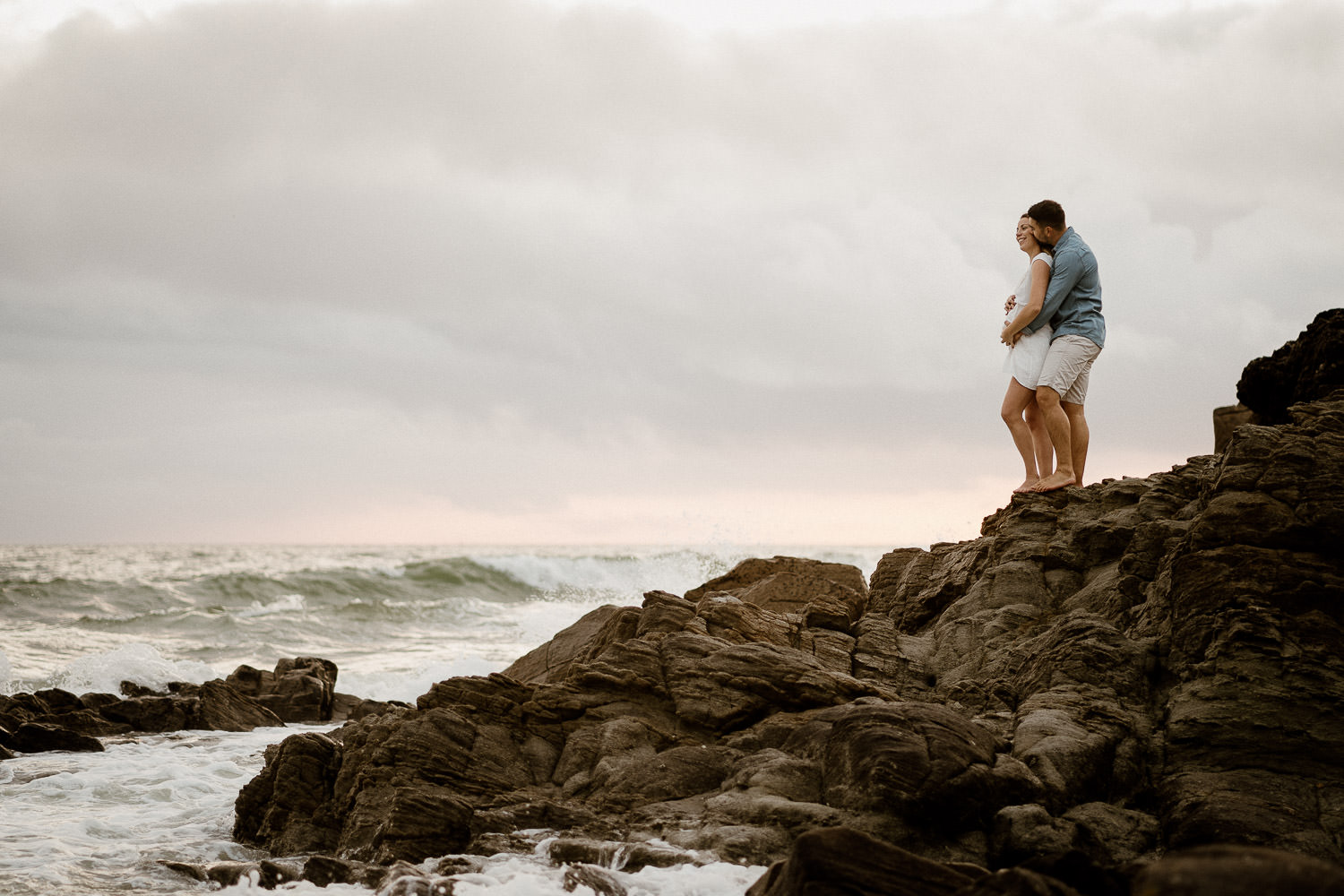 family photographer pregnancy maternity photoshoot