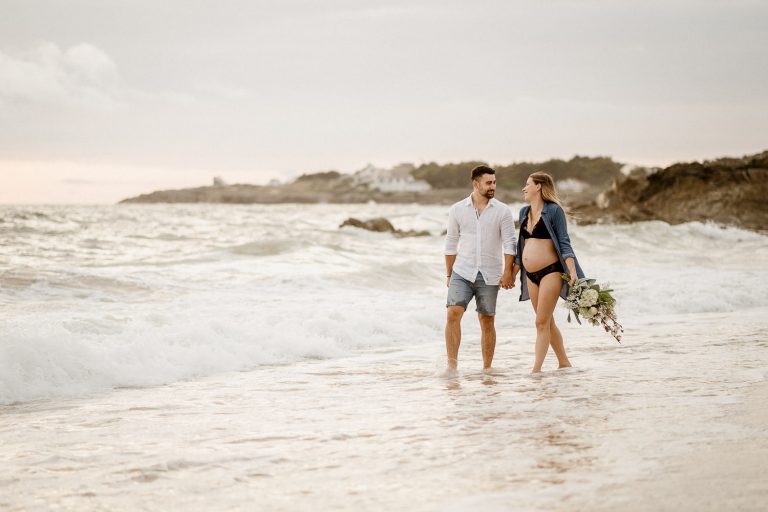 seaside maternity photoshoot family photographer
