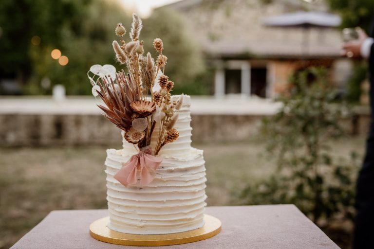 10 Tips for Choosing the Perfect Wedding Photographer