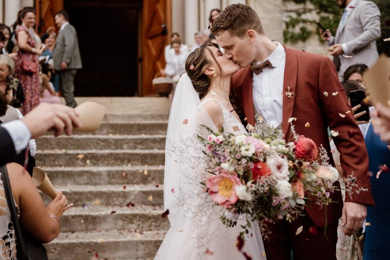 What Happens on Your Wedding Day? A Simple Timeline Breakdown